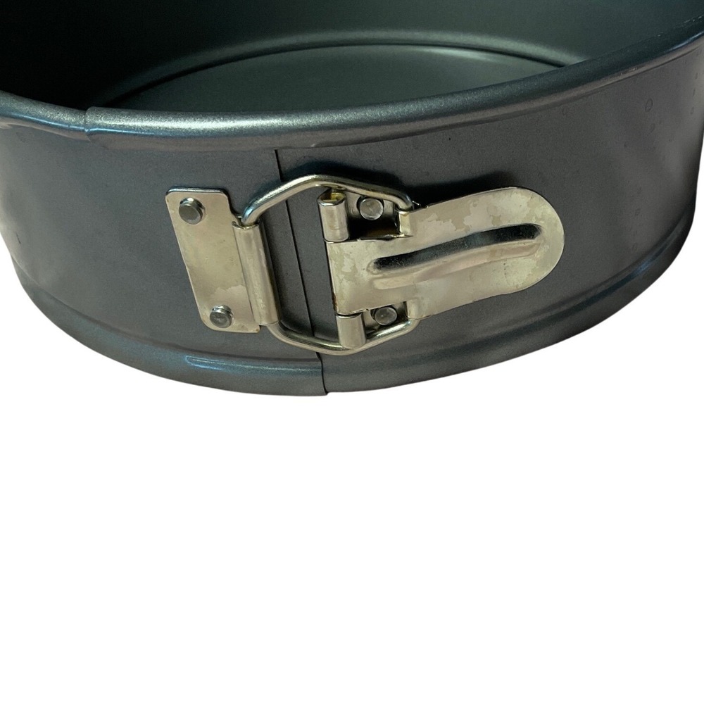 Calphalon 9 Inch Springform Pan Nonstick Steel Grey Round Cheesecake Baking Tin - Picture 3 of 3